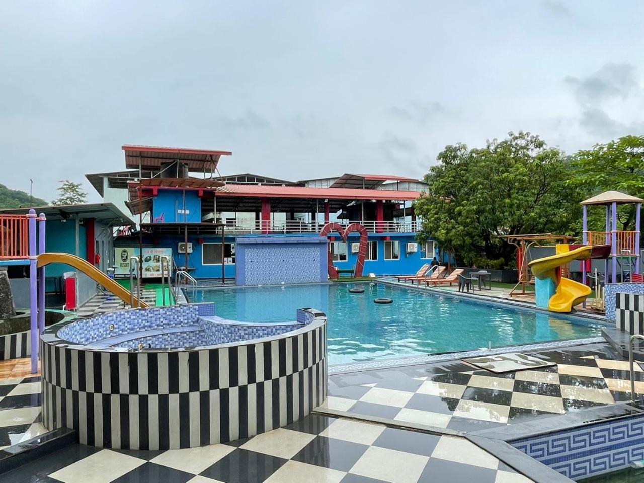 Wayfare Sp Resort Panvel Luaran gambar