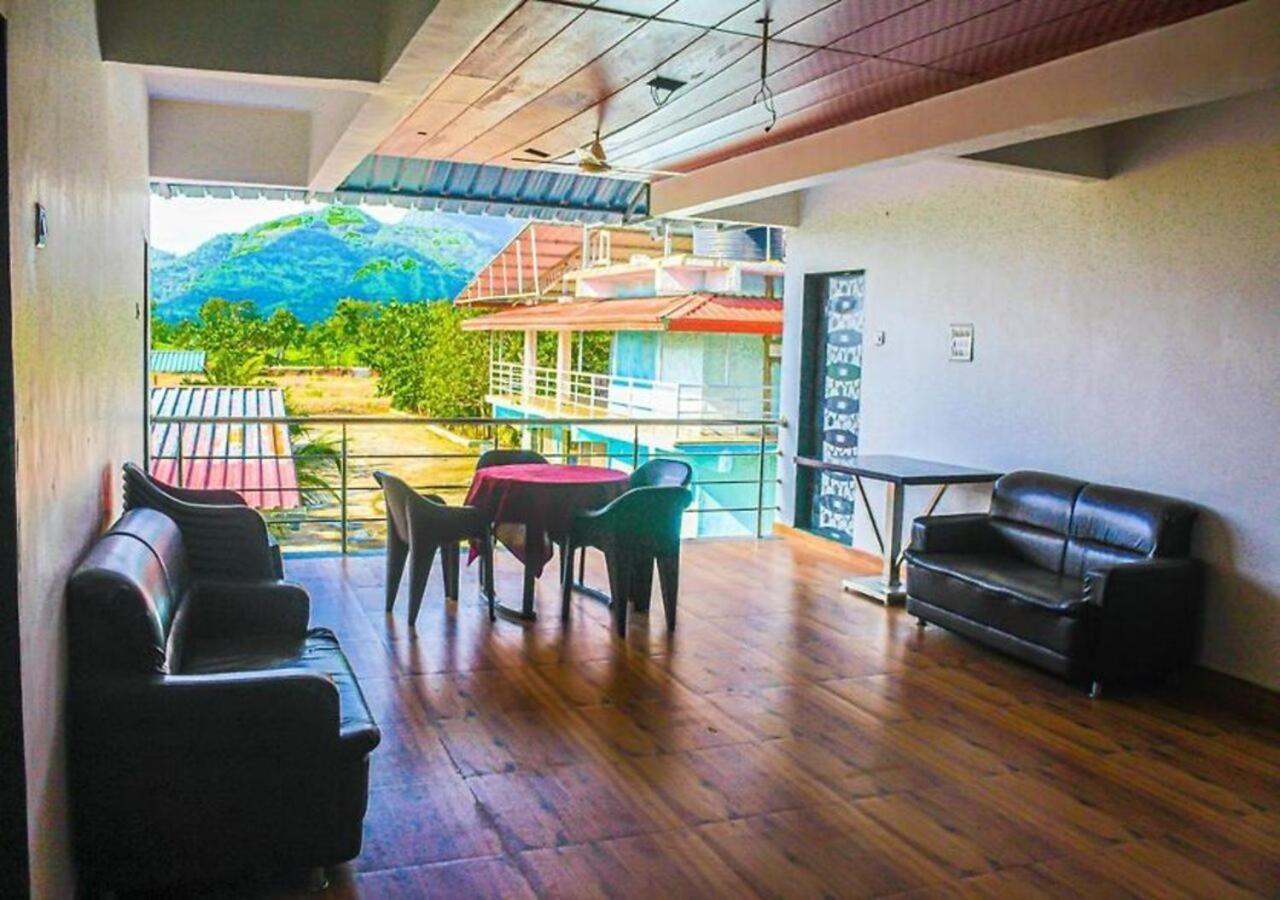 Wayfare Sp Resort Panvel Luaran gambar