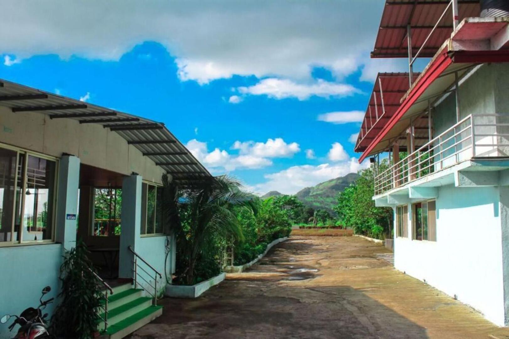Wayfare Sp Resort Panvel Luaran gambar